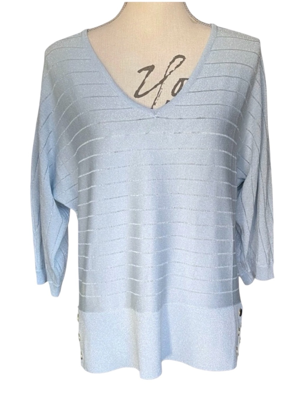 RIO & RIAN Light Blue Metallic V-Neck 3/4 Dolman Sleeve Split Hem Sweater (M)